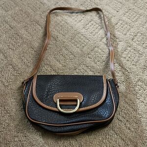 Monique shoulder bag